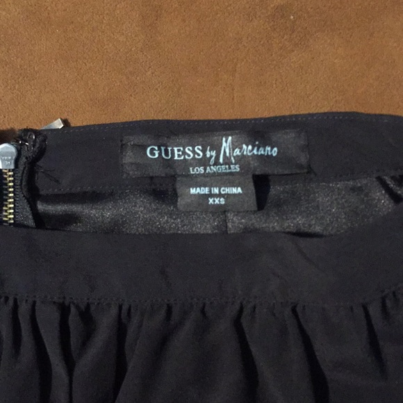 Skirts - Picture 3 of 4